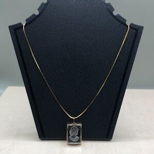 Vintage  carved glass cameo Victorian lady pendant necklace.